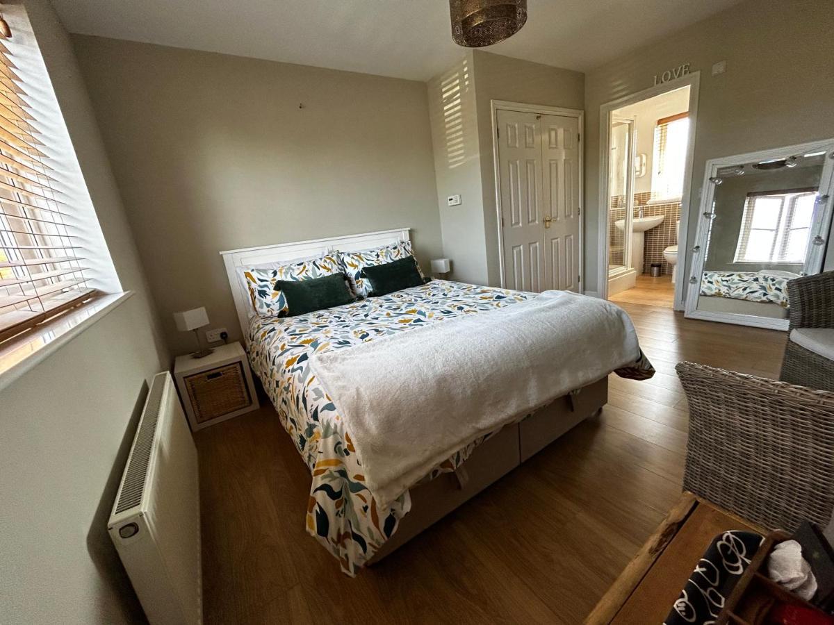 مبيت وإفطار شيشستر Flavian House المظهر الخارجي الصورة
